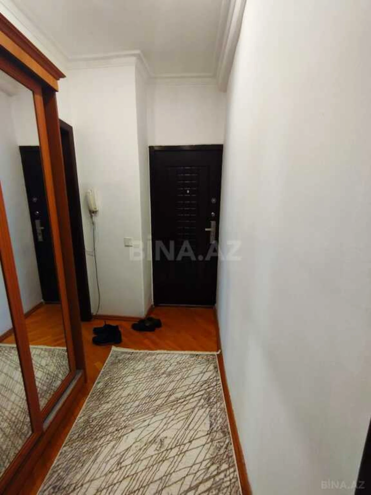 Satılır 3 otaqlı mənzil 150 m²
