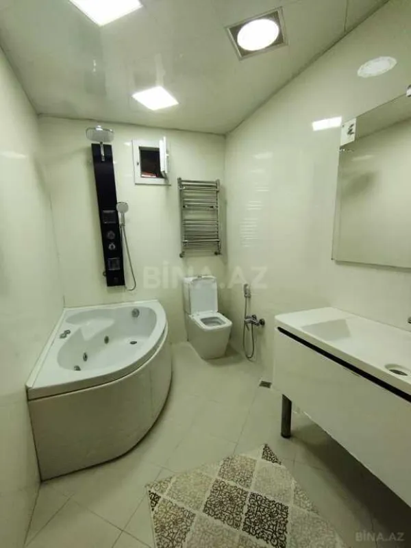 Satılır 3 otaqlı mənzil 150 m²