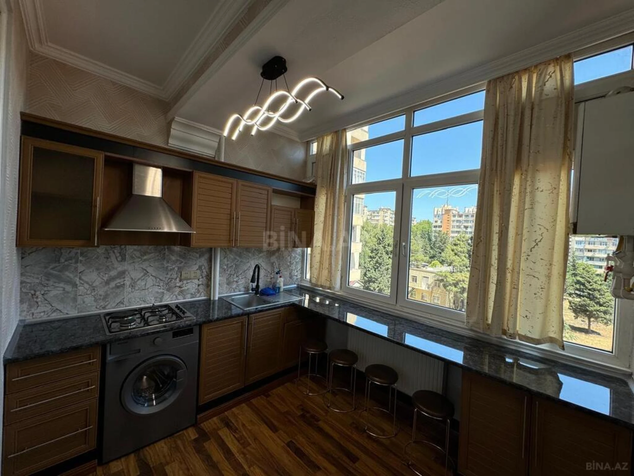 Satılır 2 otaqlı mənzil 55 m²