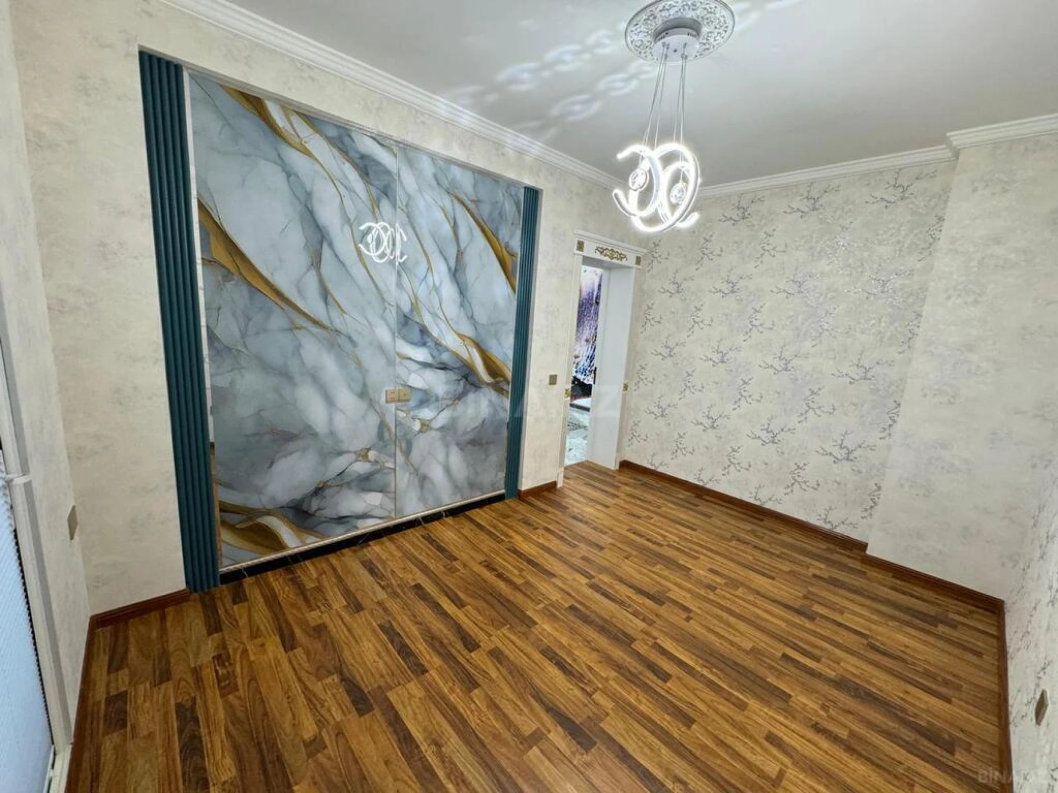 Satılır 2 otaqlı mənzil 55 m²
