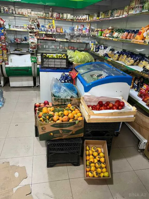 Satılır obyekt 204 m²