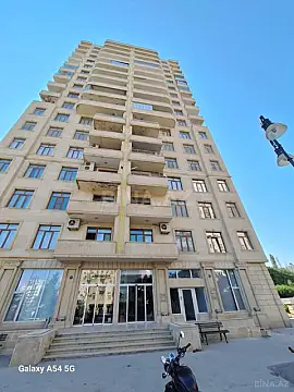Satılır 4 otaqlı mənzil 200 m² — Bakı, Badamdar 4 otaq 200.00 m²