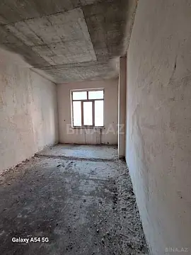 Satılır 4 otaqlı mənzil 200 m²