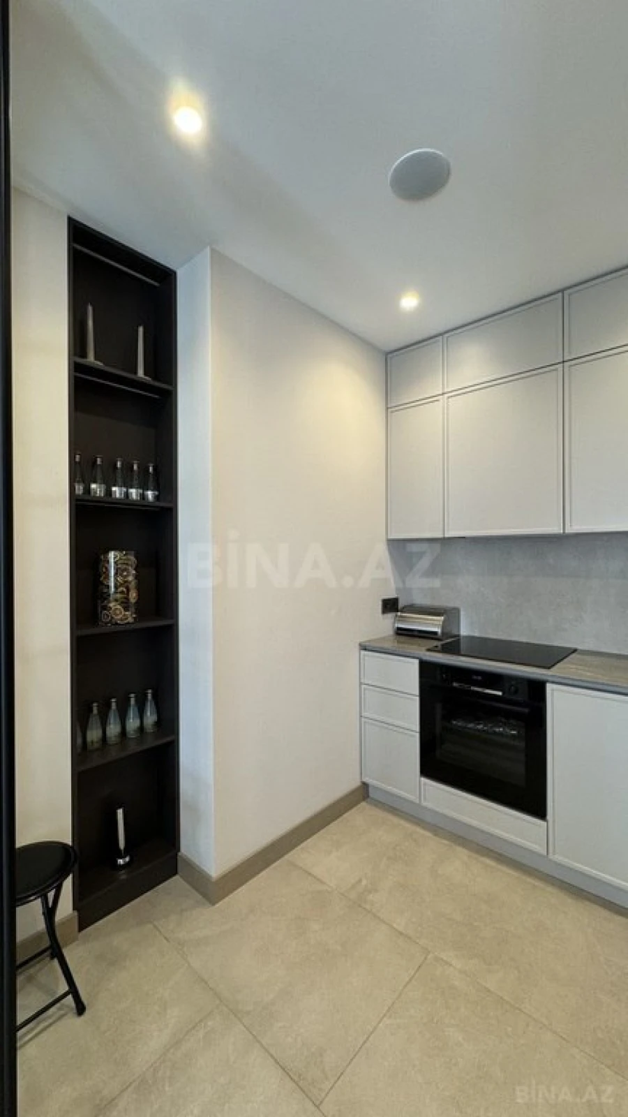 Satılır 2 otaqlı mənzil 98 m²