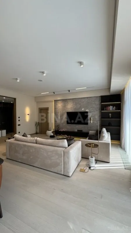 Satılır 2 otaqlı mənzil 98 m²