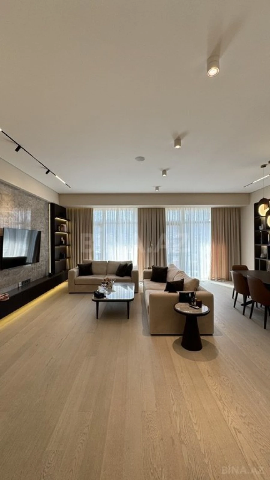 Satılır 2 otaqlı mənzil 98 m²