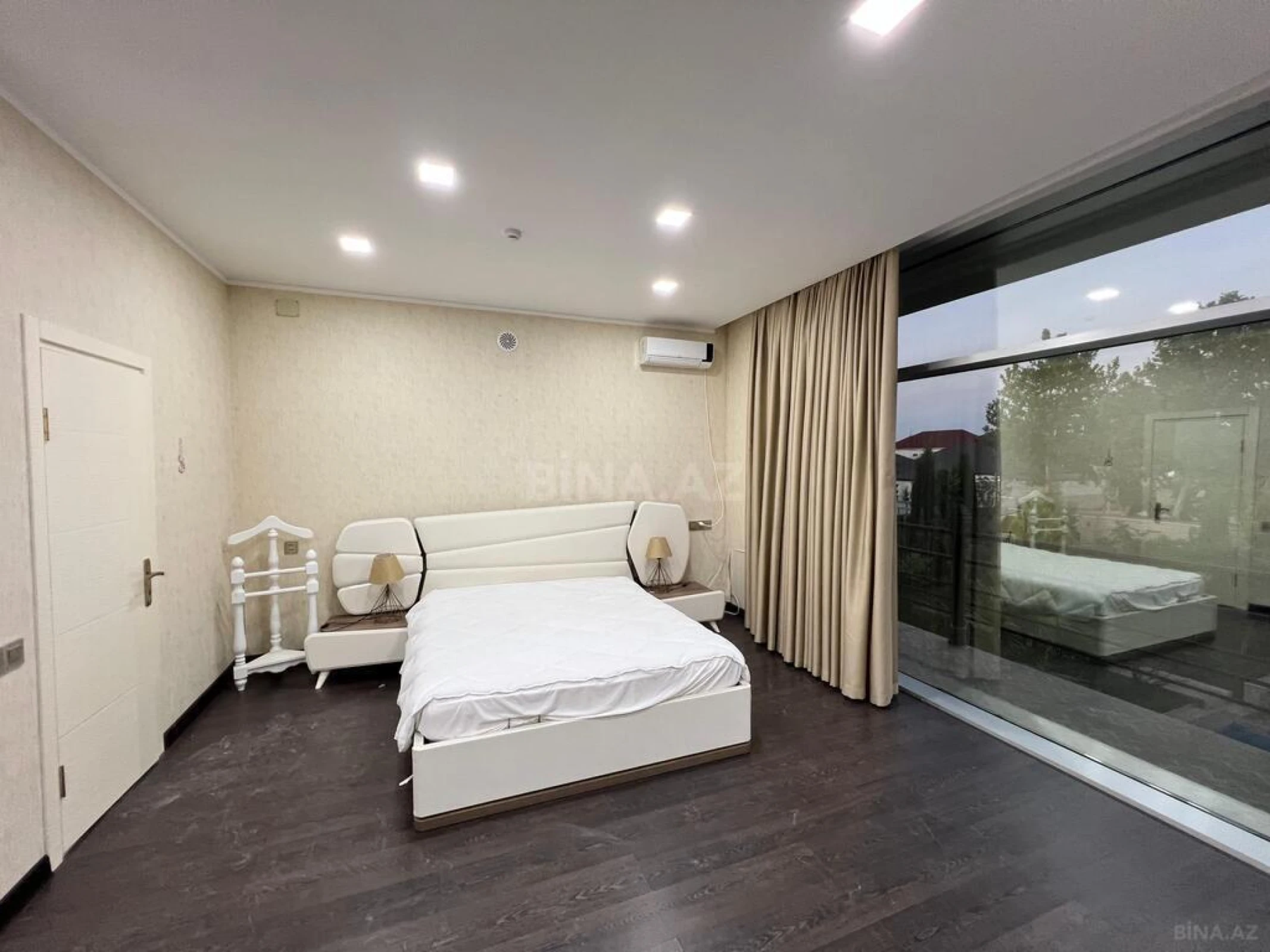 Kirayə verilir 5 otaqlı həyət evi 400 m²