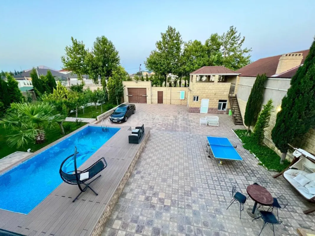 Kirayə verilir 5 otaqlı həyət evi 400 m²