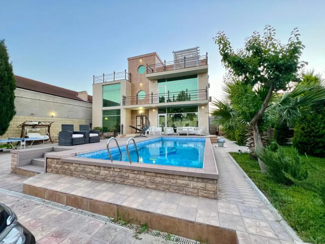 Kirayə verilir 5 otaqlı həyət evi 400 m²