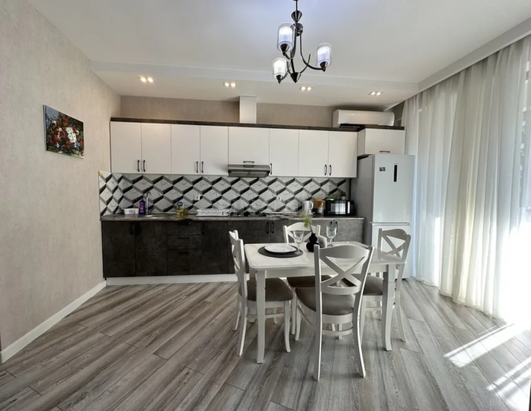Kirayə verilir 2 otaqlı mənzil 50 m²