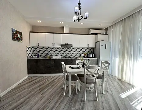Kirayə verilir 2 otaqlı mənzil 50 m²