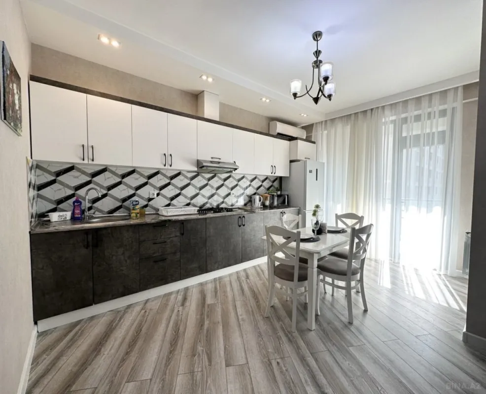 Kirayə verilir 2 otaqlı mənzil 50 m²