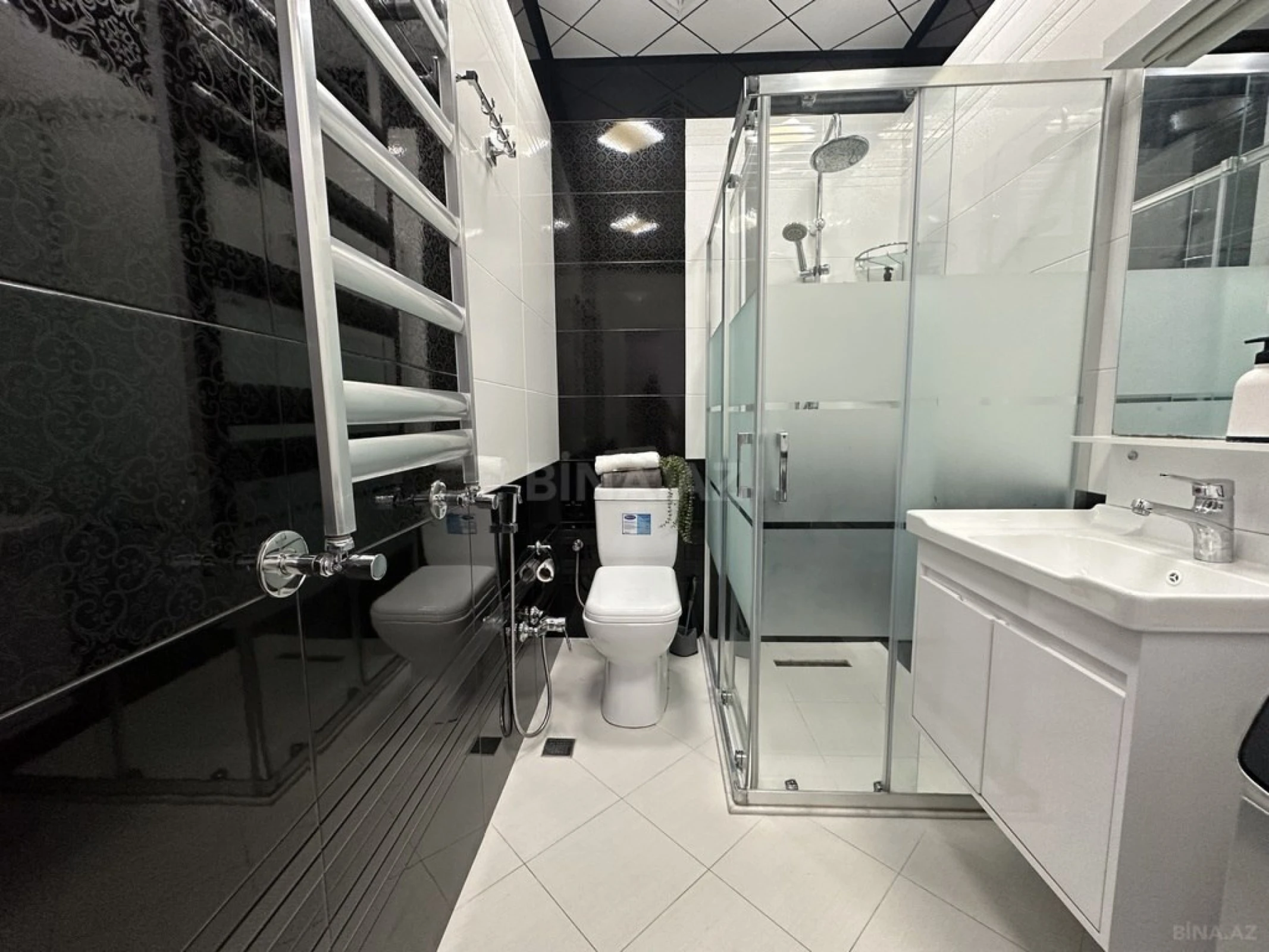 Kirayə verilir 2 otaqlı mənzil 50 m²