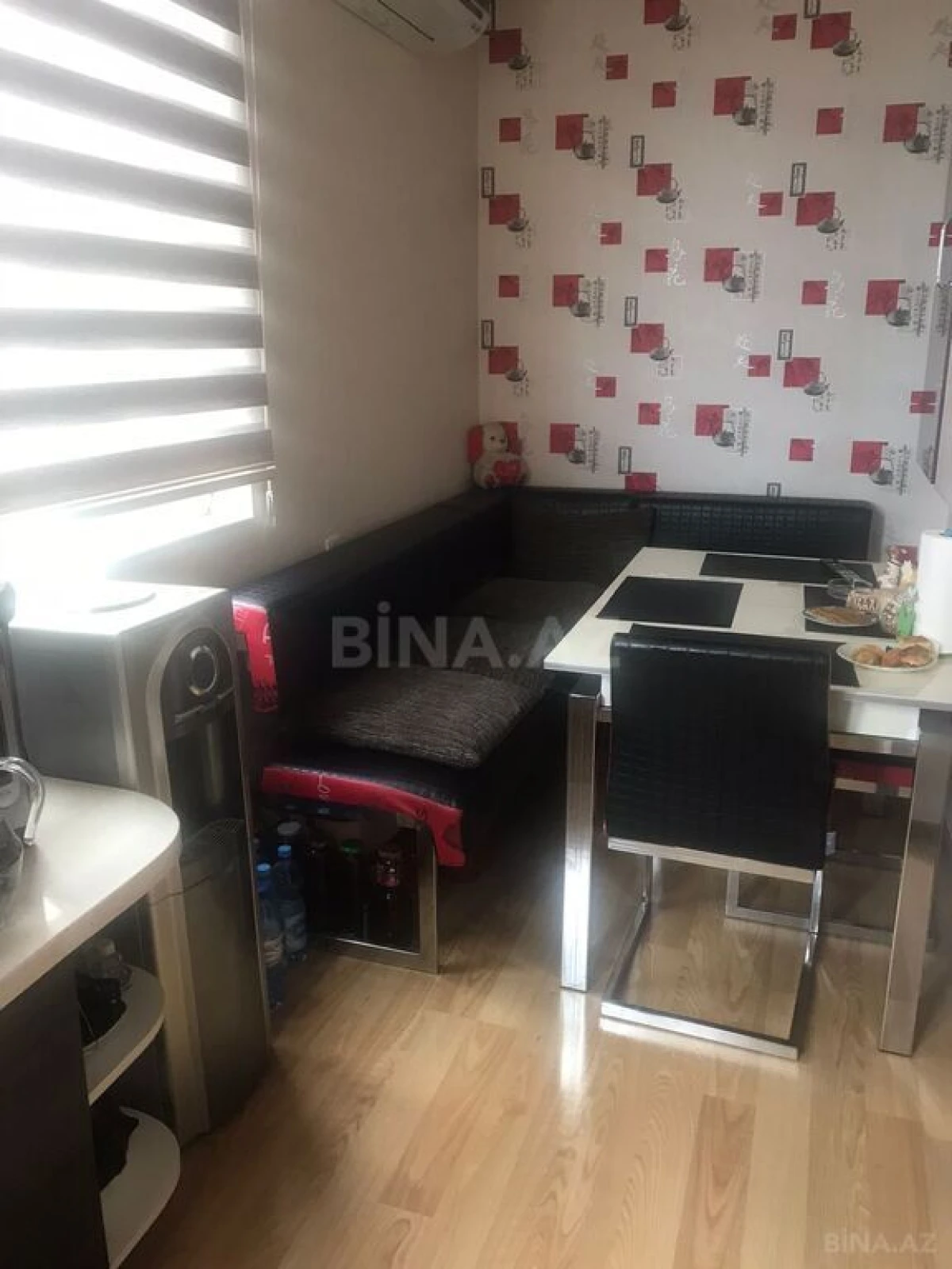 Satılır 4 otaqlı mənzil 102 m²