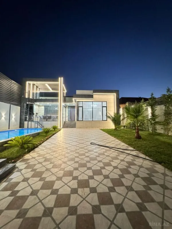 Satılır 5 otaqlı həyət evi 300 m²