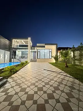 Satılır 5 otaqlı həyət evi 300 m²
