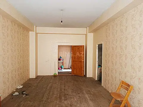 Satılır obyekt 180 m²