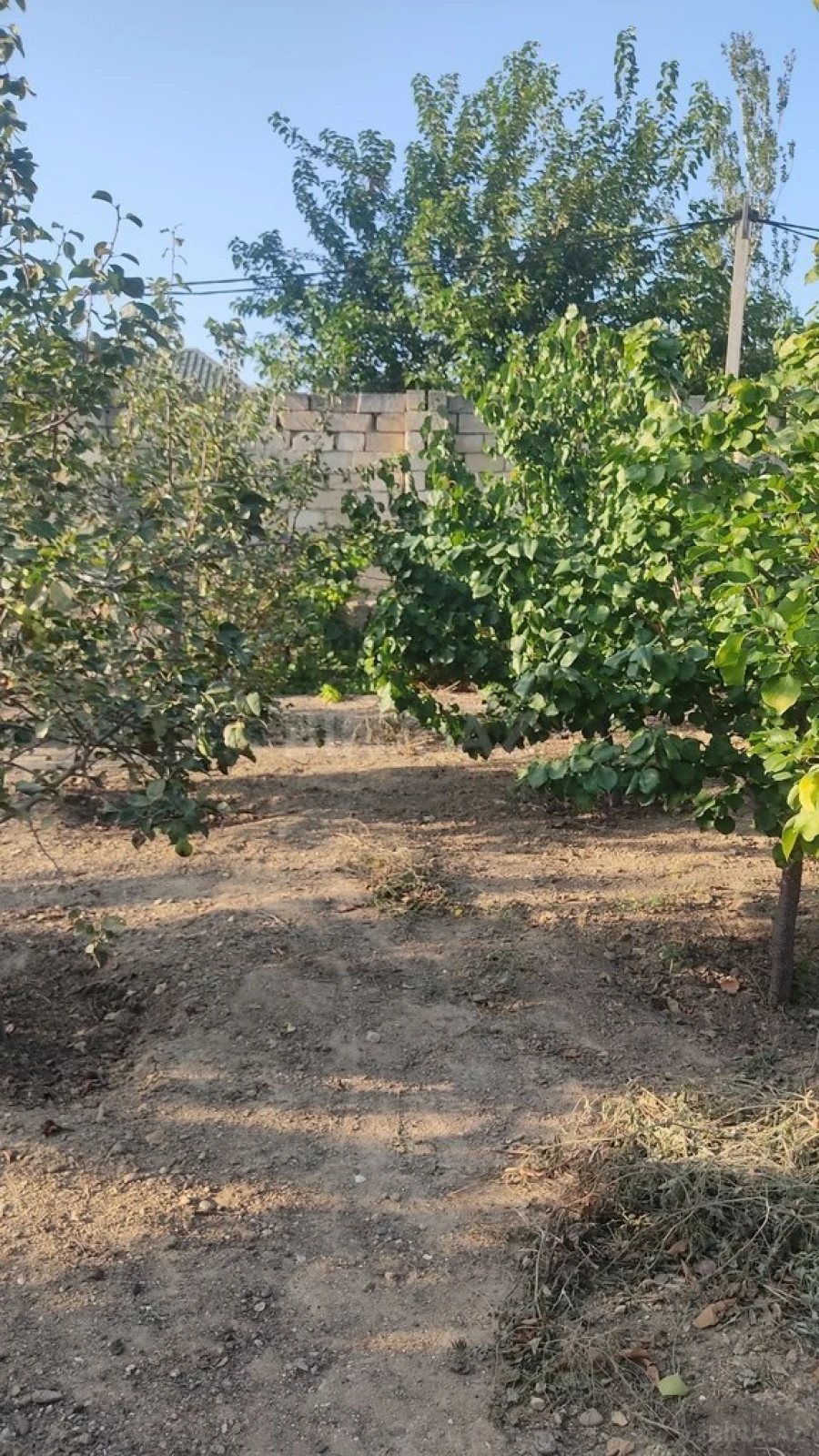 Satılır torpaq sahəsi 2 m²