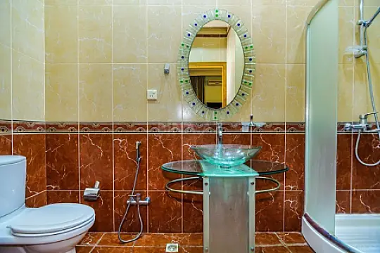 Kirayə verilir 5 otaqlı mənzil 275 m²