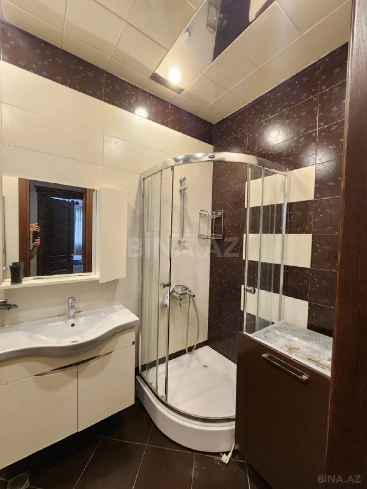 Kirayə verilir 3 otaqlı mənzil 170 m²
