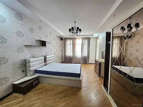 Kirayə verilir 3 otaqlı mənzil 170 m²