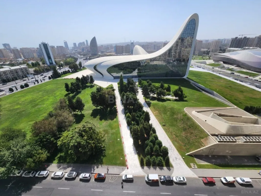 Kirayə verilir 3 otaqlı mənzil 170 m²