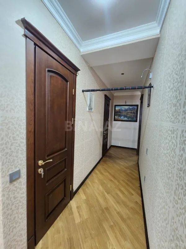 Kirayə verilir 3 otaqlı mənzil 170 m²