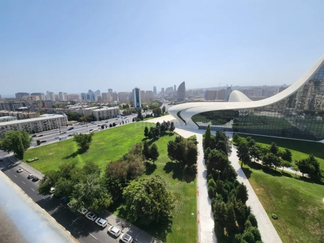 Kirayə verilir 3 otaqlı mənzil 170 m²