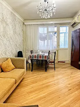 Satılır 2 otaqlı mənzil 58 m²