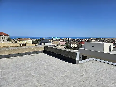 Satılır 6 otaqlı həyət evi 300 m²