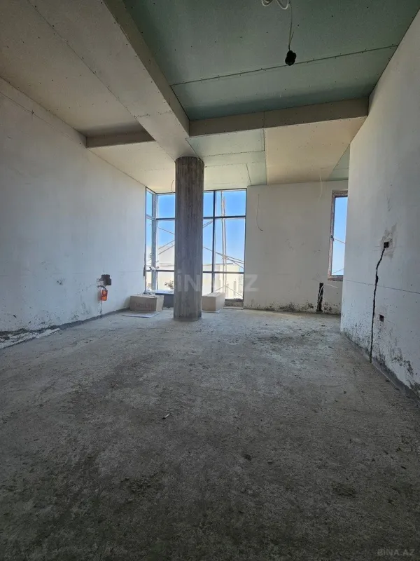 Satılır 6 otaqlı həyət evi 300 m²