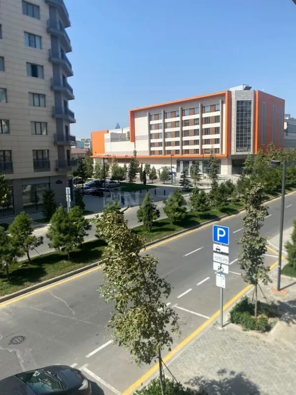 Satılır obyekt 139 m²