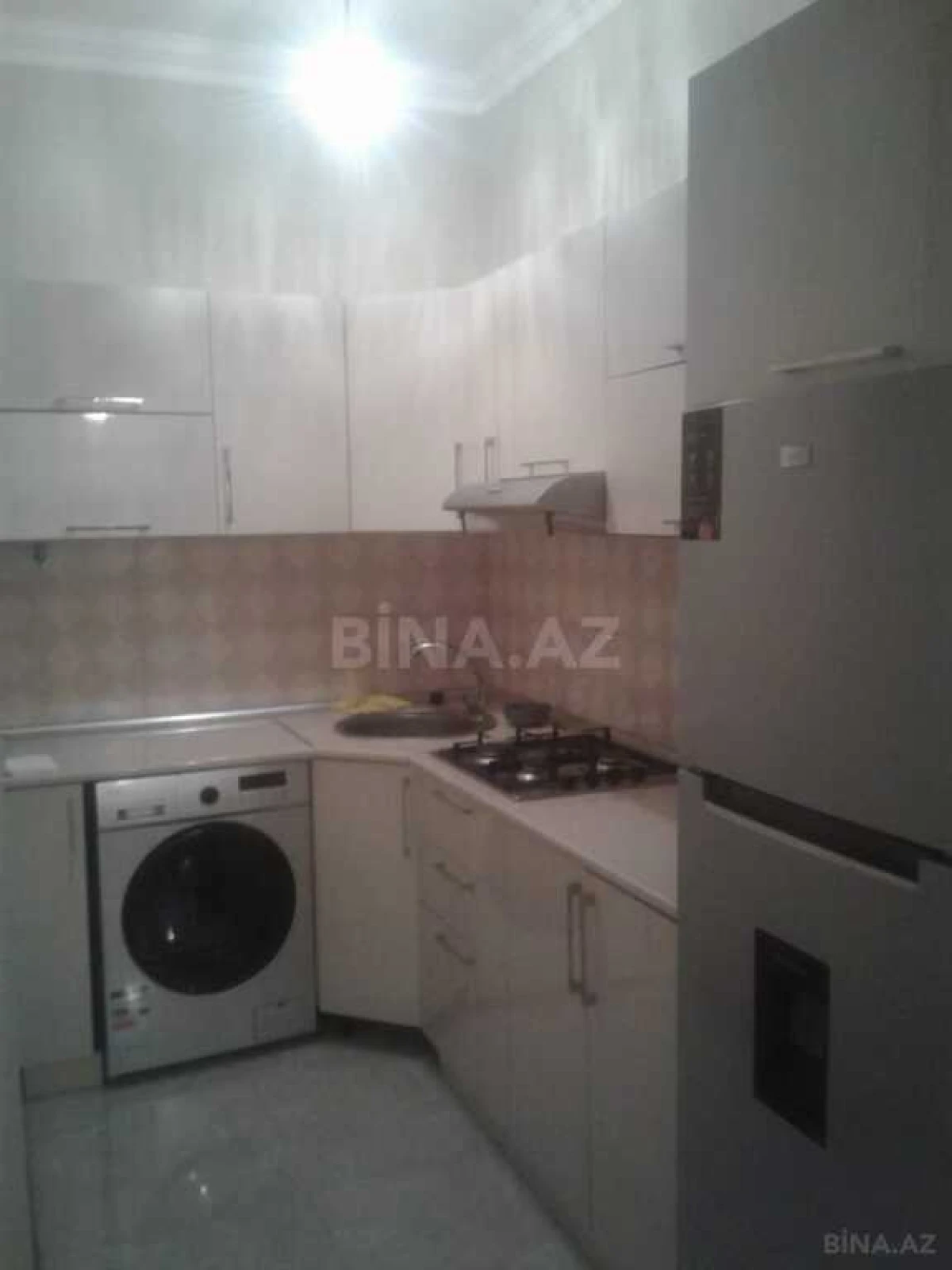 Kirayə verilir 2 otaqlı mənzil 80 m²