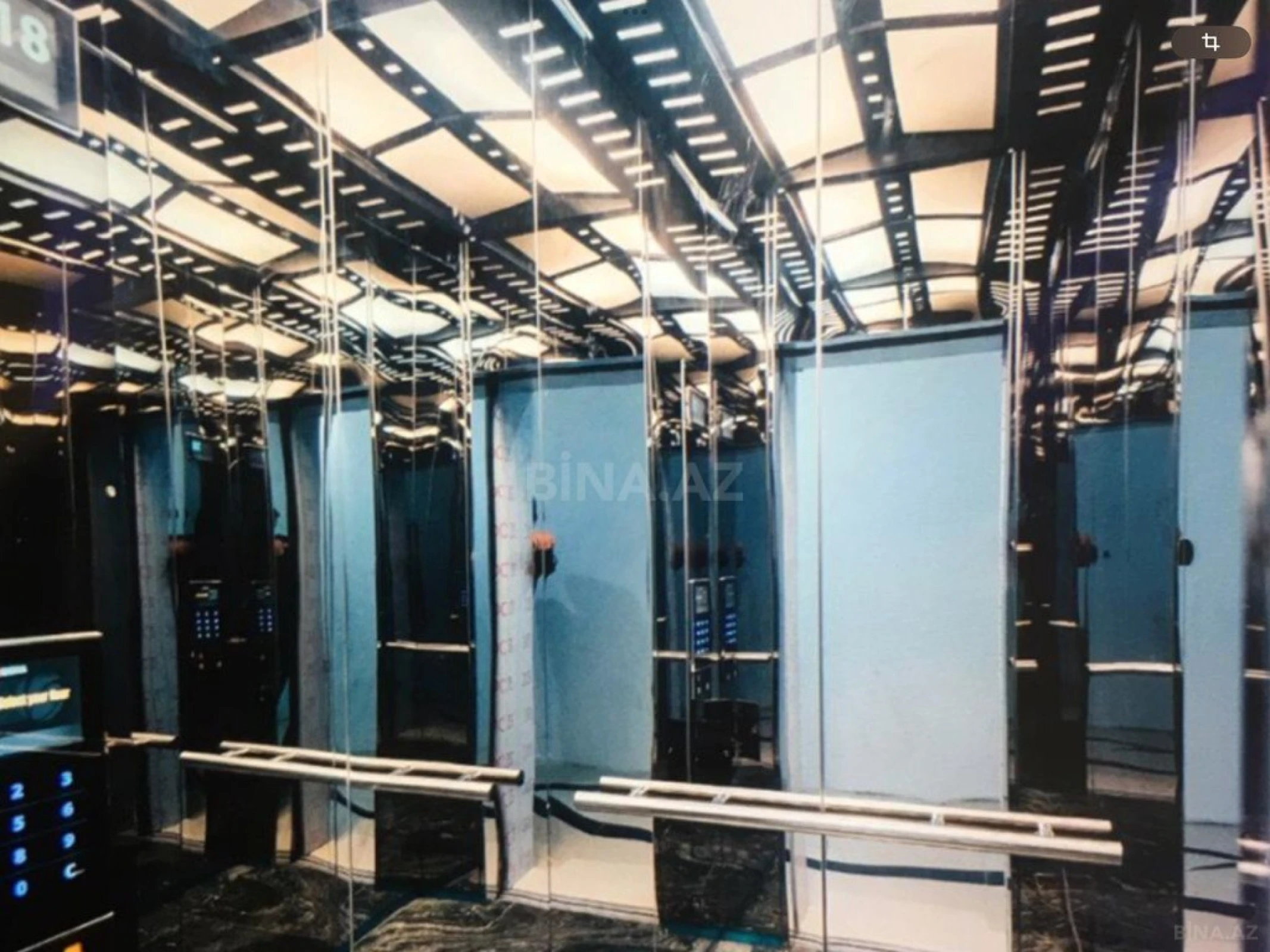 Satılır 4 otaqlı mənzil 207 m²