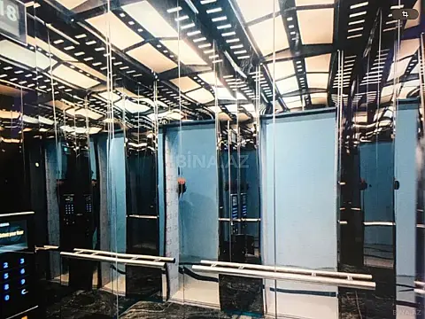 Satılır 4 otaqlı mənzil 207 m²