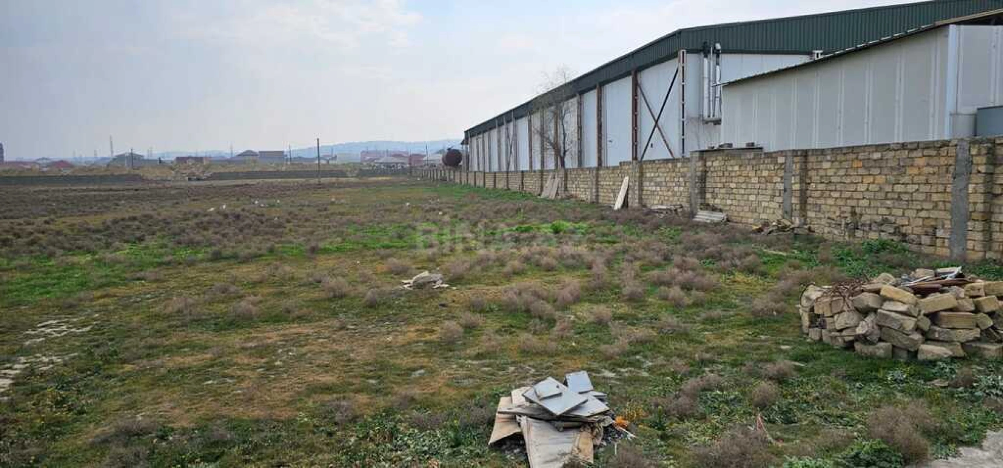 Satılır torpaq sahəsi 200 m²