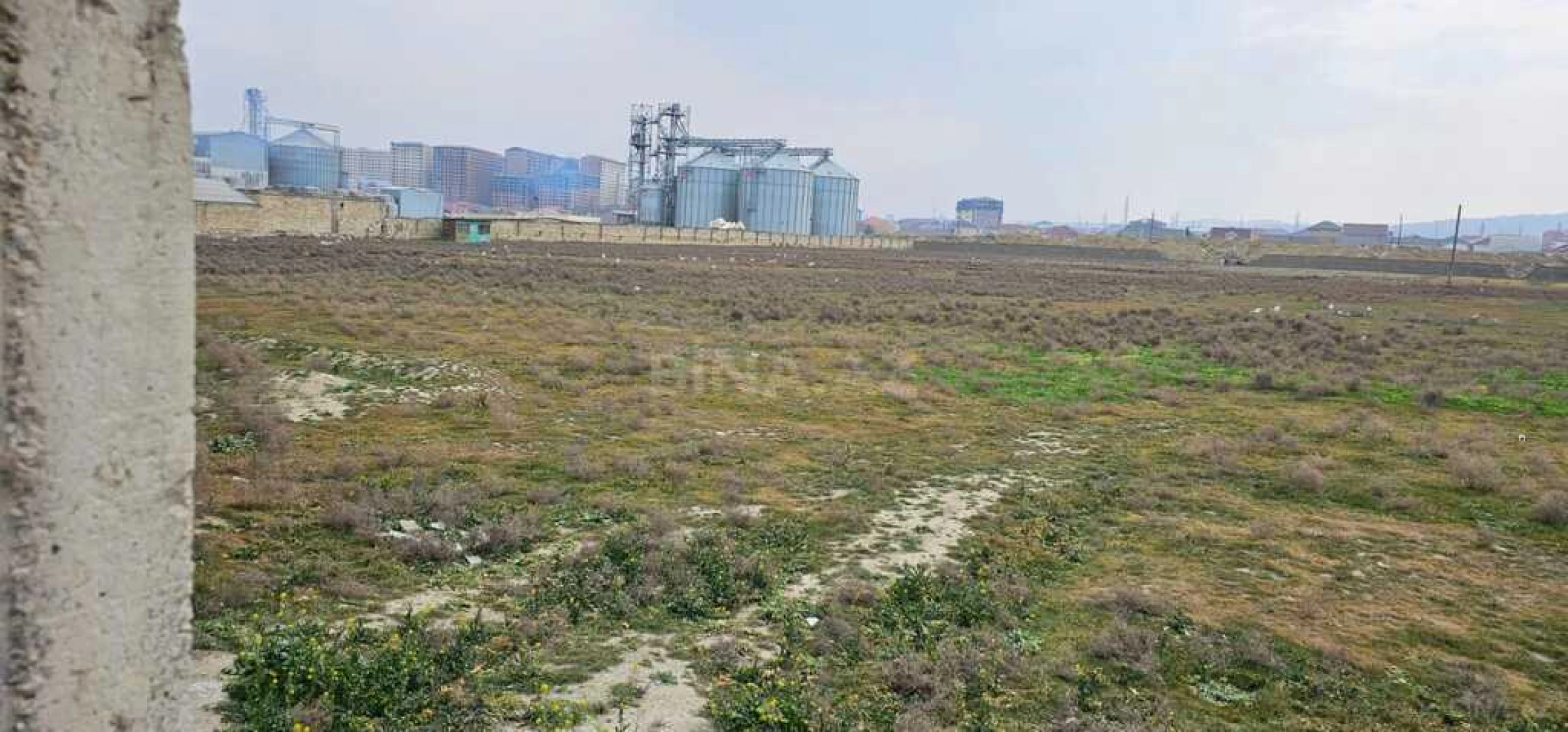 Satılır torpaq sahəsi 200 m²