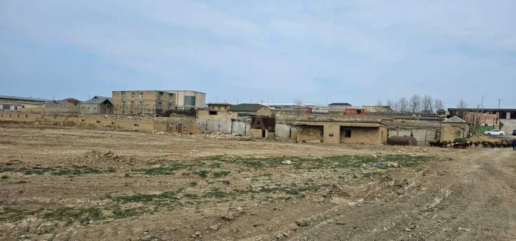 Satılır torpaq sahəsi 1100 m²