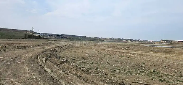 Satılır torpaq sahəsi 1100 m²