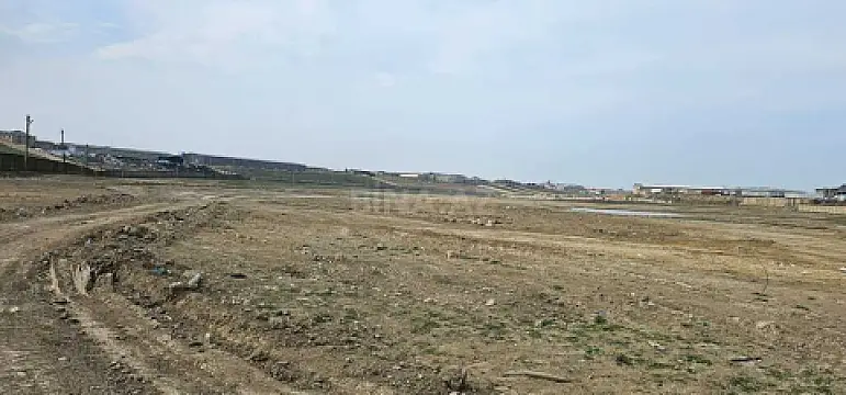 Satılır torpaq sahəsi 1100 m²