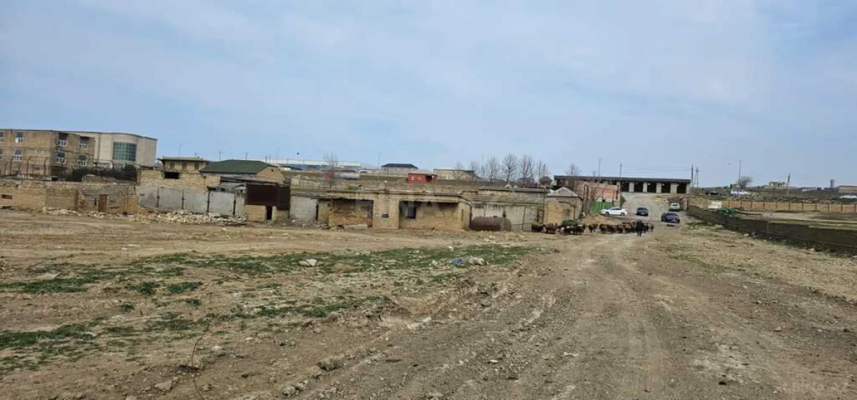 Satılır torpaq sahəsi 1100 m²