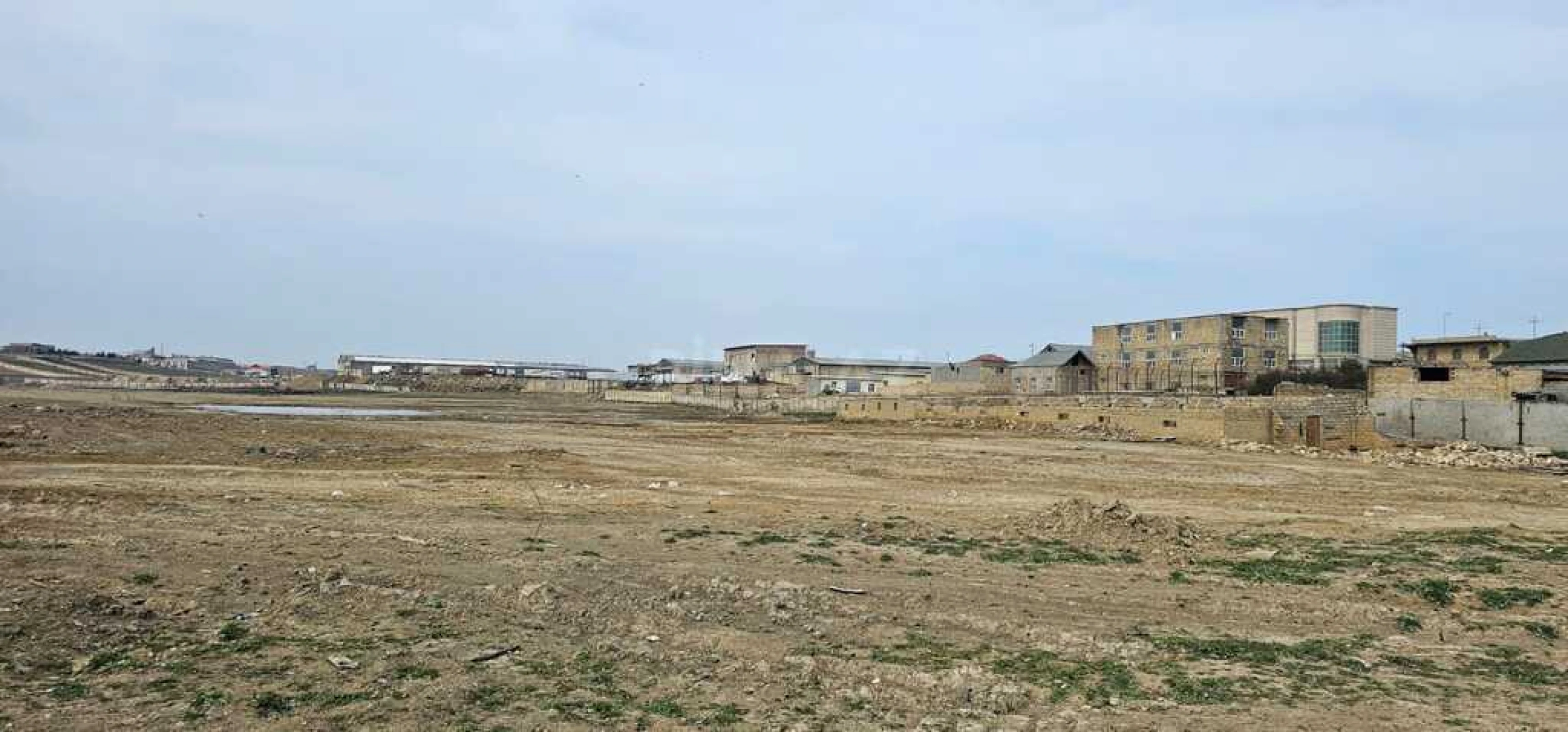 Satılır torpaq sahəsi 1100 m²