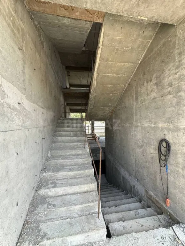 Satılır 2 otaqlı mənzil 73.8 m²