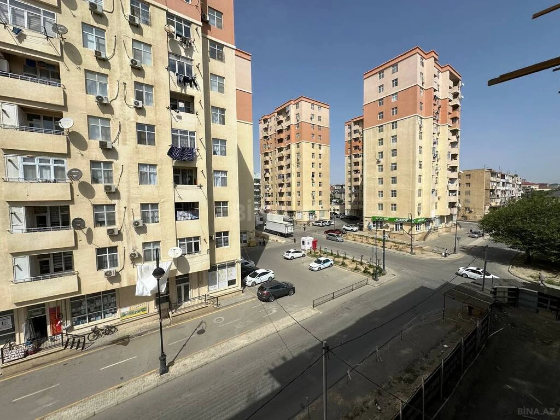 Satılır 2 otaqlı mənzil 73.8 m²