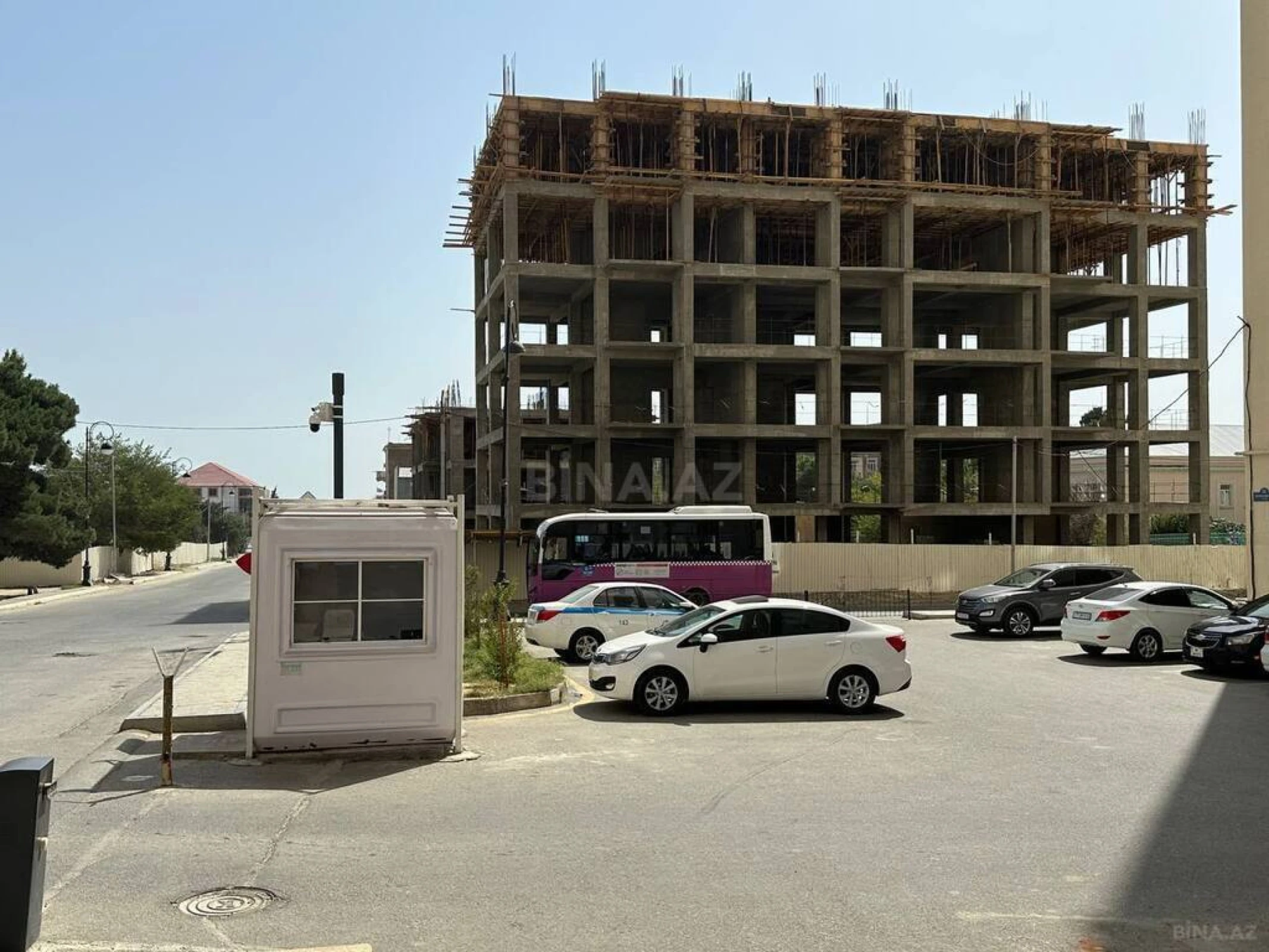 Satılır 2 otaqlı mənzil 73.8 m²