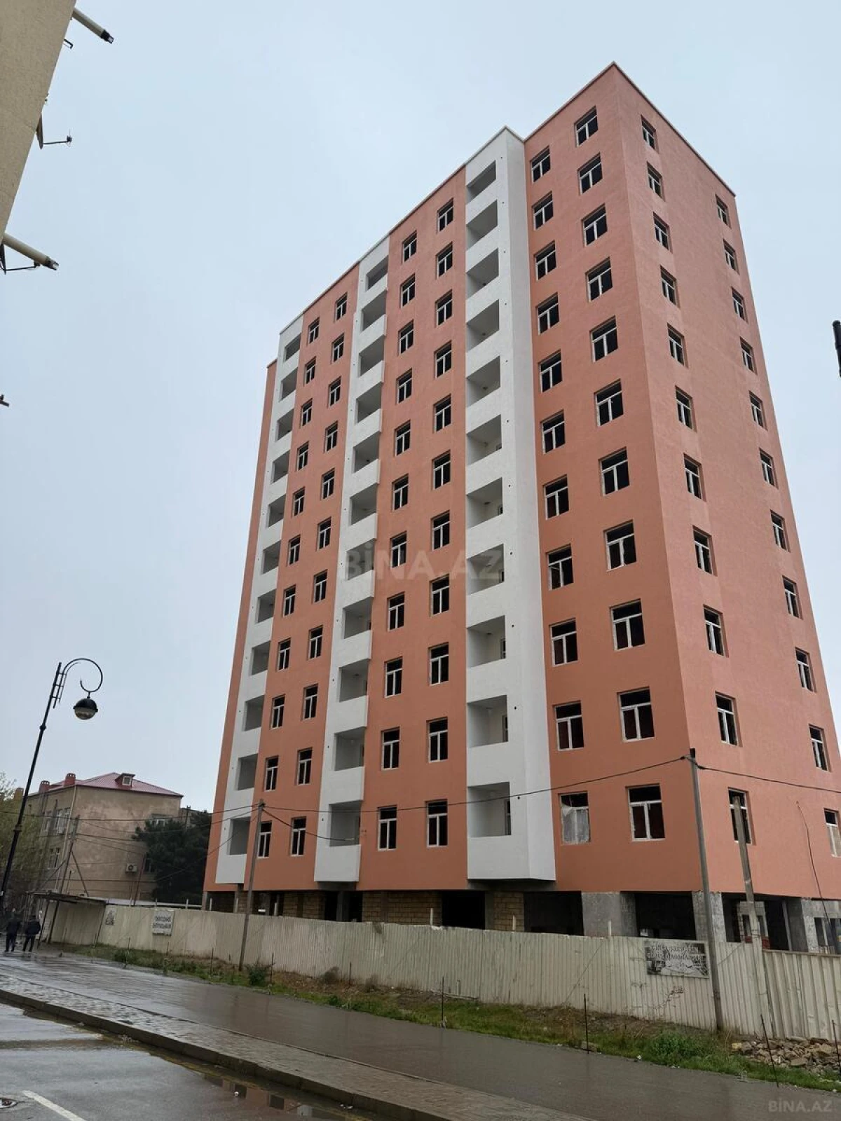 Satılır 2 otaqlı mənzil 73.8 m²