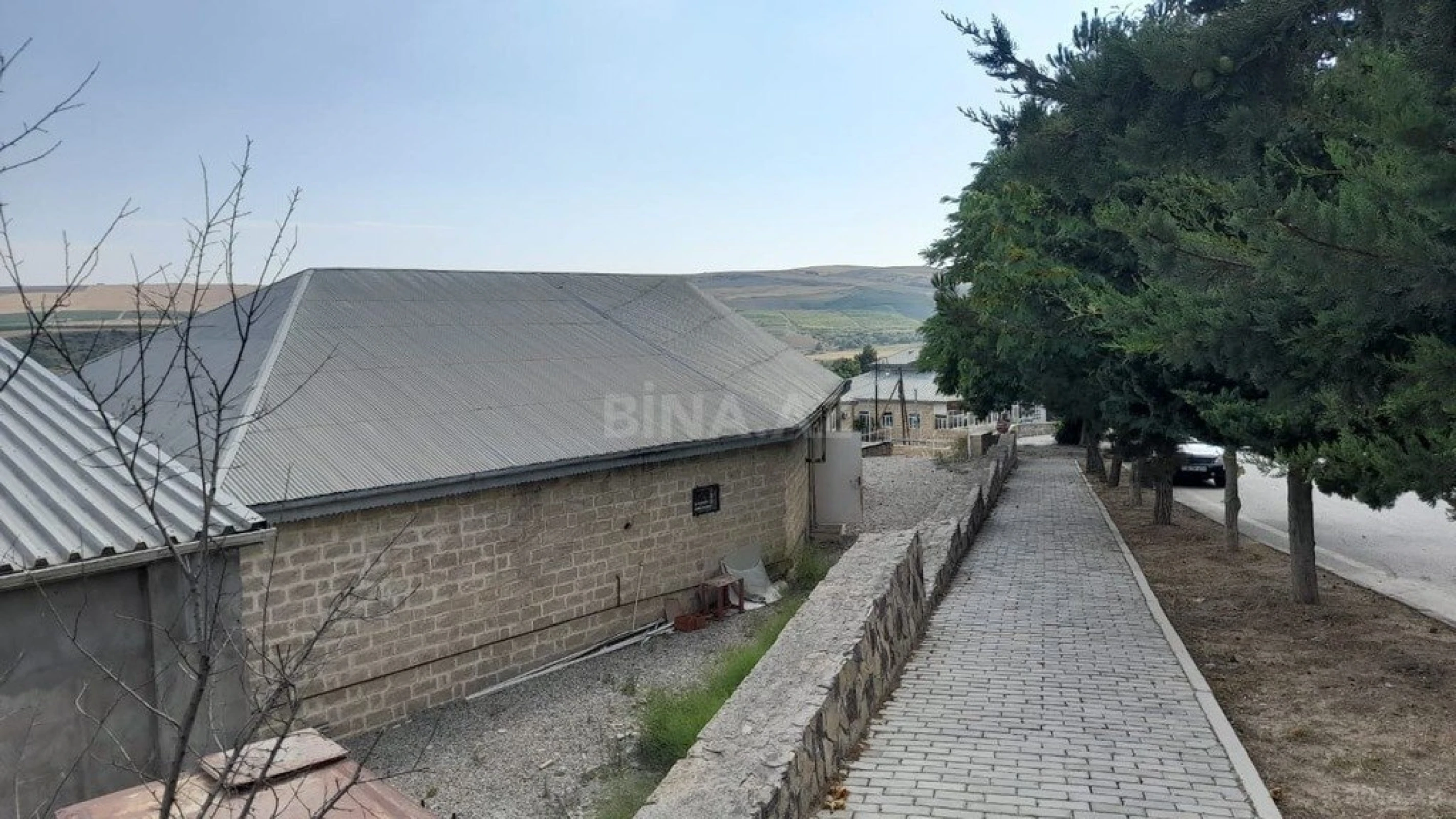 Kirayə verilir obyekt 850 m²