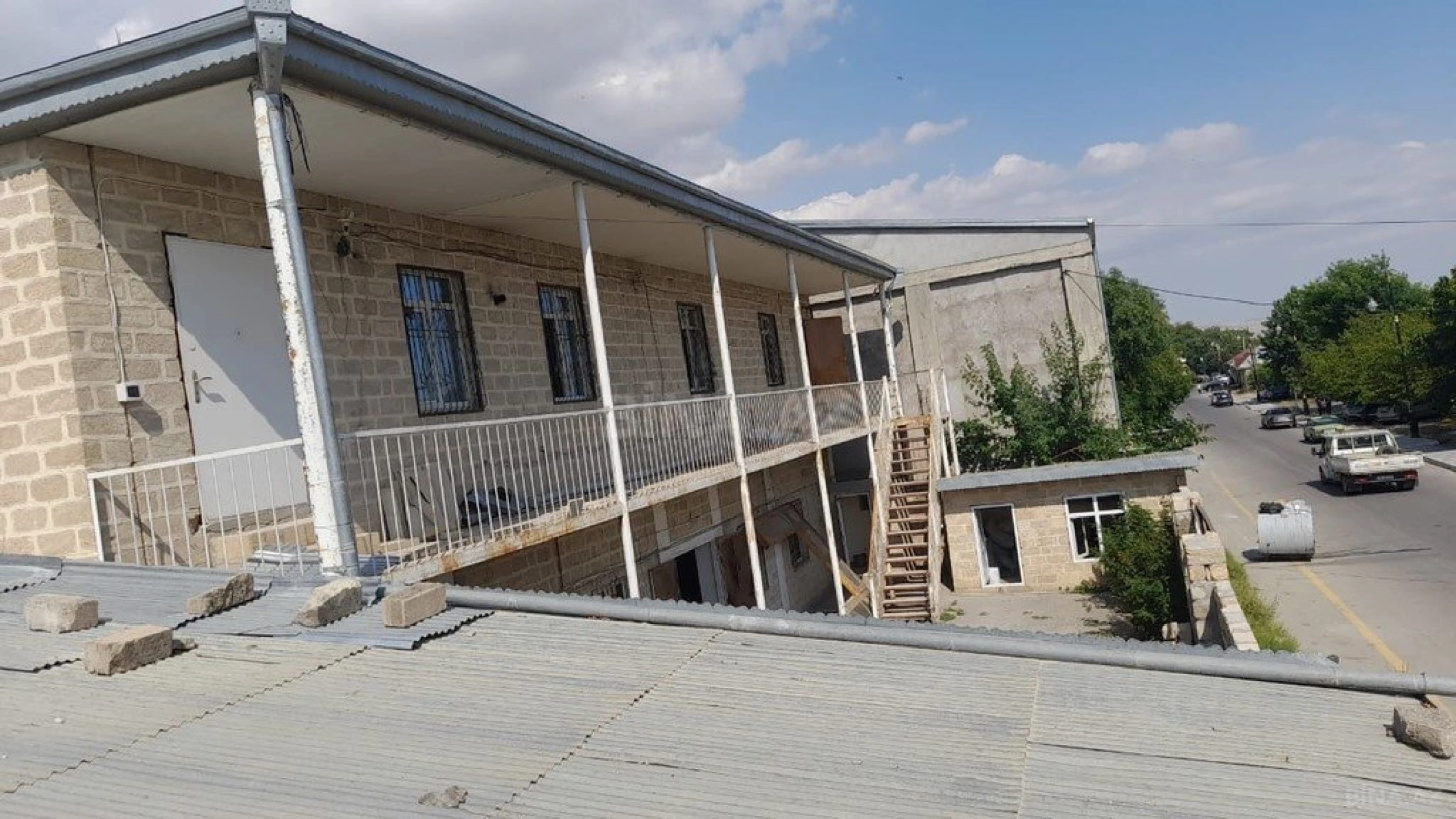 Kirayə verilir obyekt 850 m²