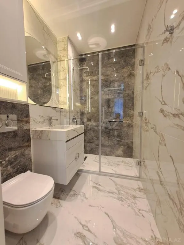 Satılır 3 otaqlı mənzil 155 m²