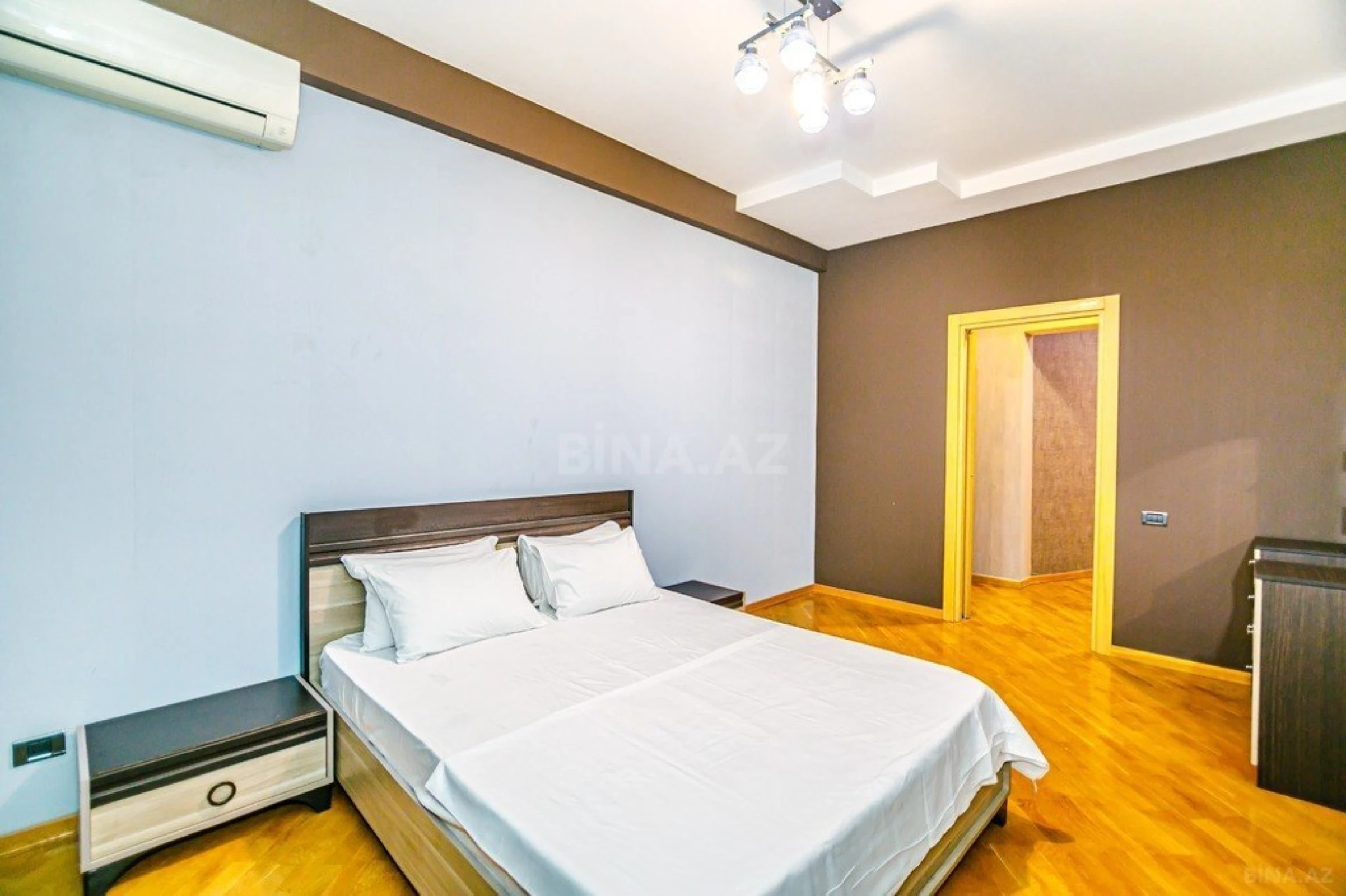 Kirayə verilir 4 otaqlı mənzil 220 m²